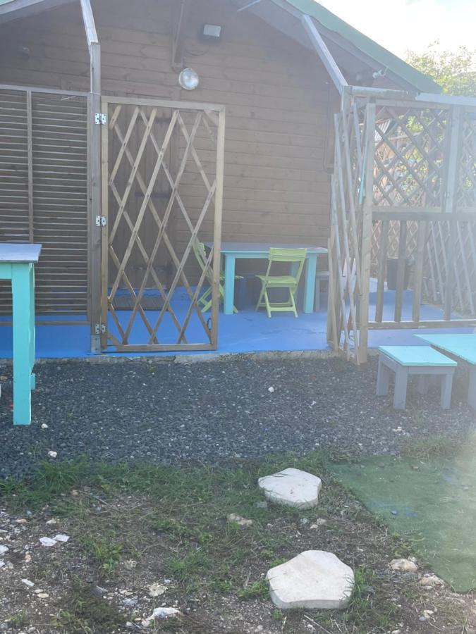 2 Bungalows Au Bord De La Plage De Montal A Moule Loues Individuellement Ou Ensemble Льо Мул Екстериор снимка