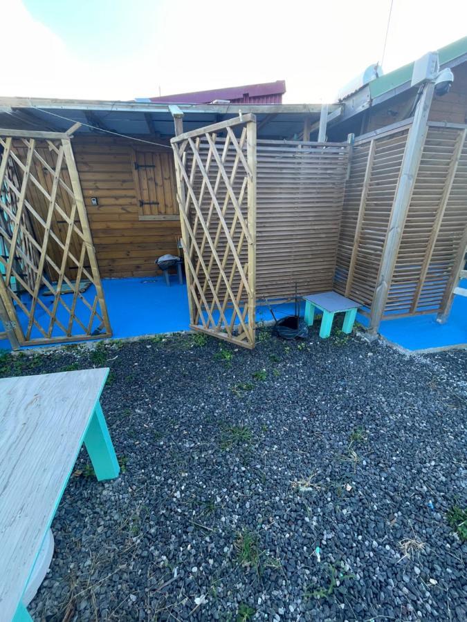 2 Bungalows Au Bord De La Plage De Montal A Moule Loues Individuellement Ou Ensemble Льо Мул Екстериор снимка
