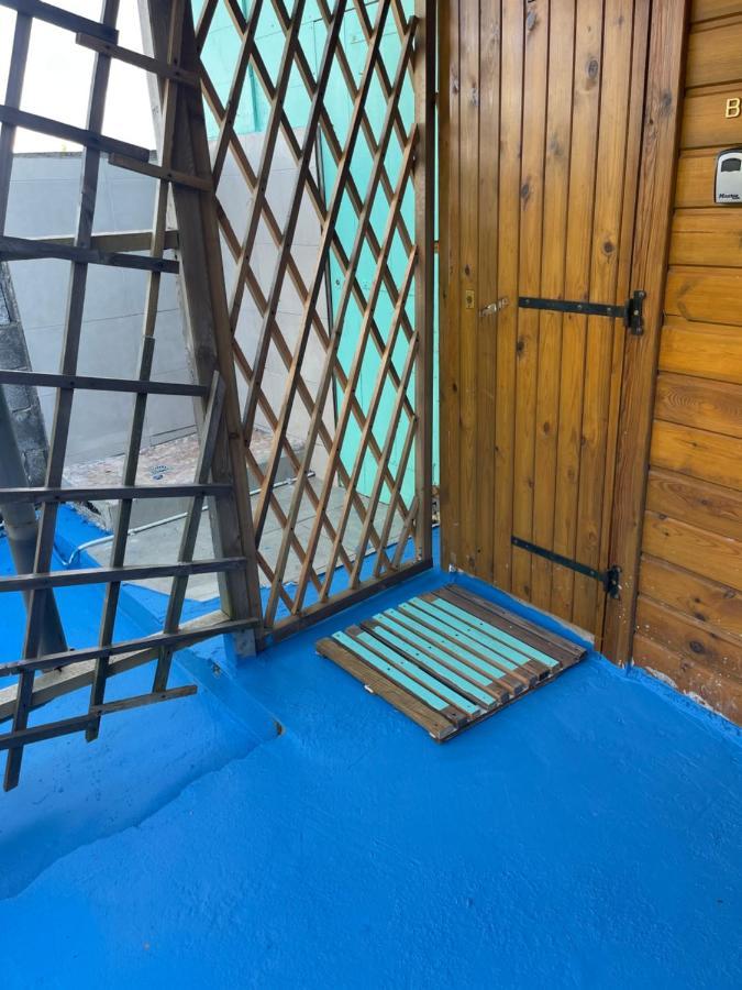 2 Bungalows Au Bord De La Plage De Montal A Moule Loues Individuellement Ou Ensemble Льо Мул Екстериор снимка